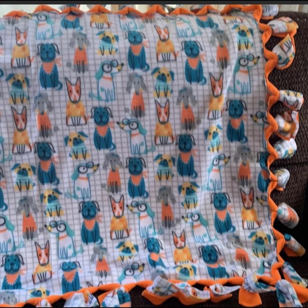 🐾🐾🐾Dogs fleece blanket. Dogs throw blanket.Dogs puppies handmade fleece